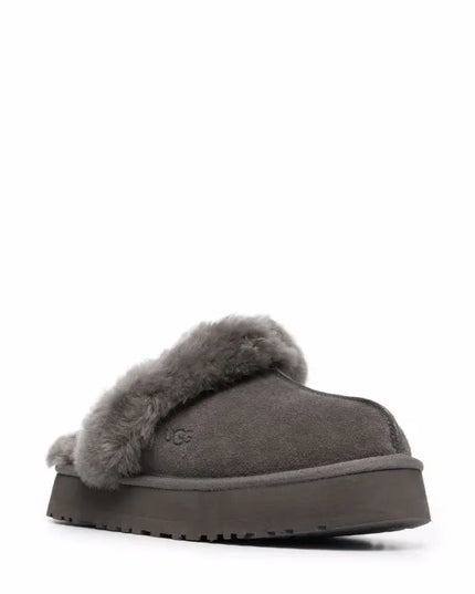 UGG
Disquette suede slippers