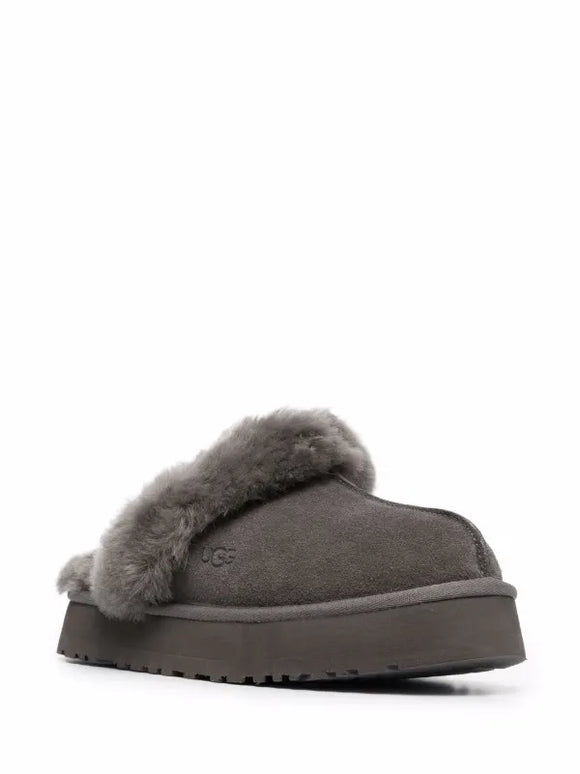 UGG
Disquette suede slippers