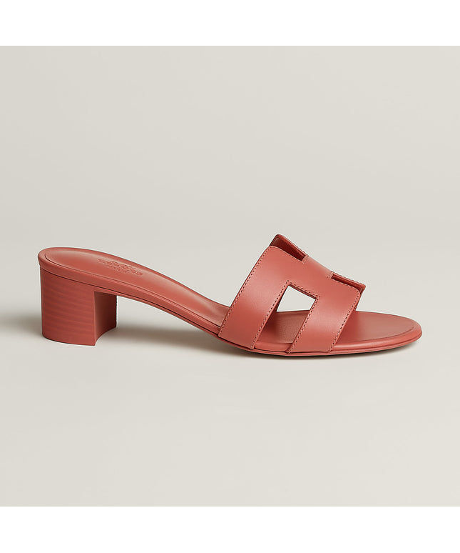 Oasis sandal