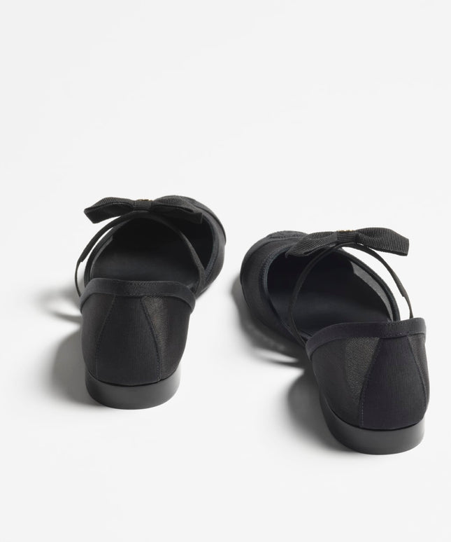 CHANEL 
MARY JANES Babet