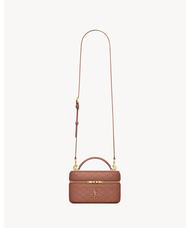 GABY VANITY BAG IN LAMBSKIN
BARELY PINK