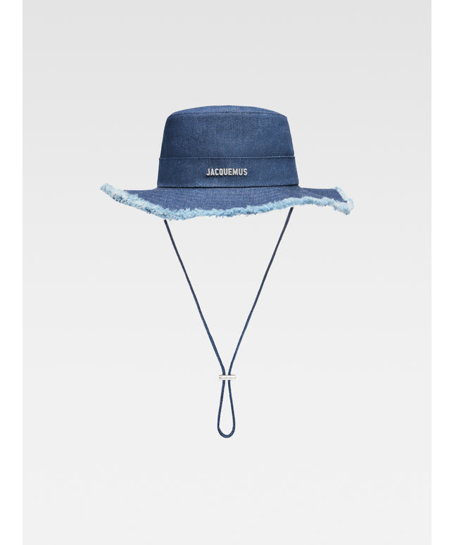 LA CASA
Frayed expedition hat