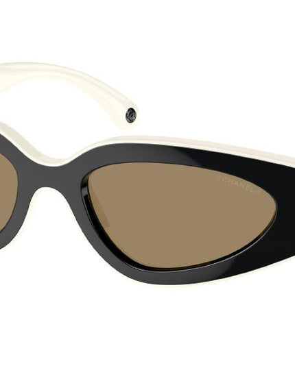 CHANEL
Cat Eye Sunglasses