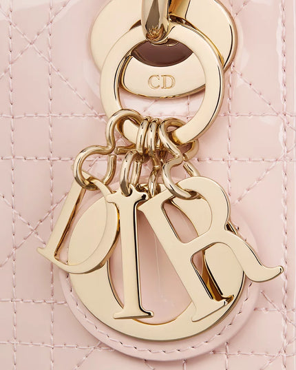 Mini Lady Dior Bag
Powder Pink Patent Cannage Calfskin