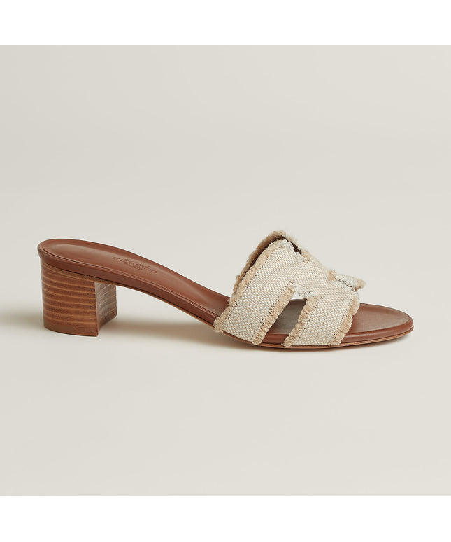 Oasis sandal