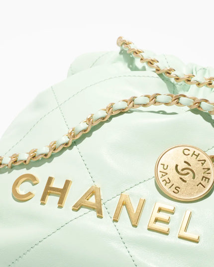 CHANEL 22 Mini