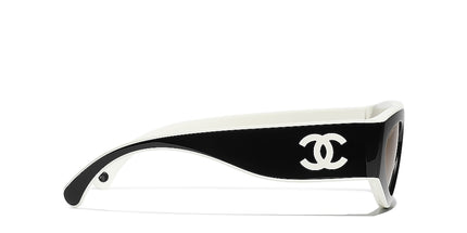 CHANEL
Cat Eye Sunglasses
