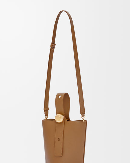 LOEWE Mini Pebble bucket in smooth calfskin