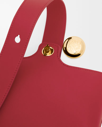 LOEWE Mini Pebble bucket in smooth calfskin