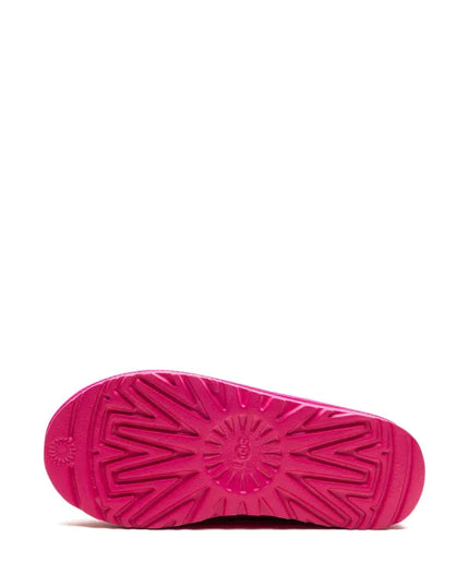 UGG
Tasman "Carnation" suede slippers
