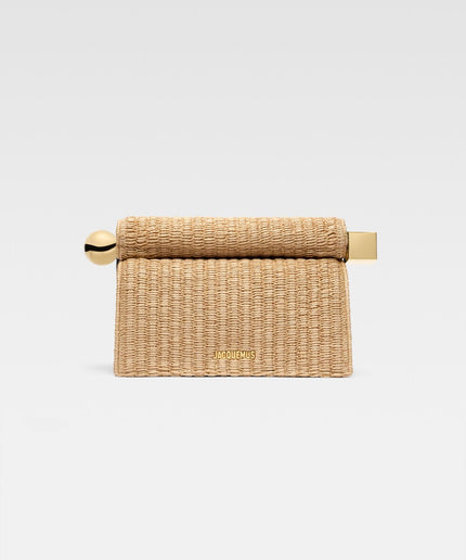 LA CROISIÈRE
Take-out clutch.