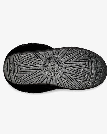 UGG Tazzlıta