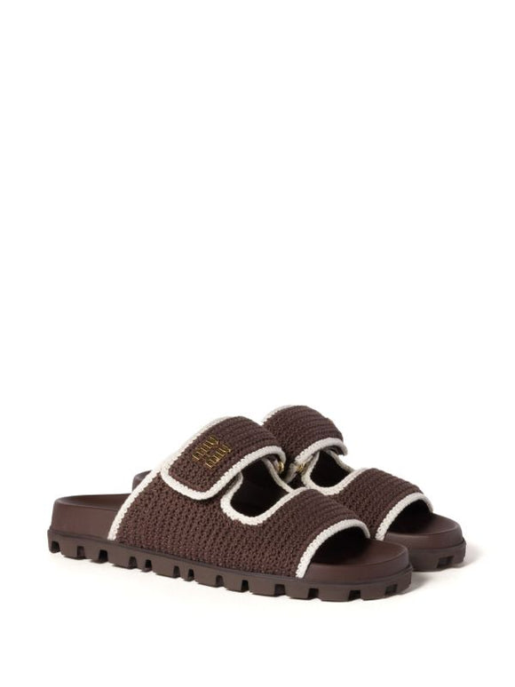 Miu Miu
crochet-knit slides