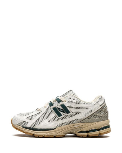 New Balance
1906R "White Green Cream" sneakers