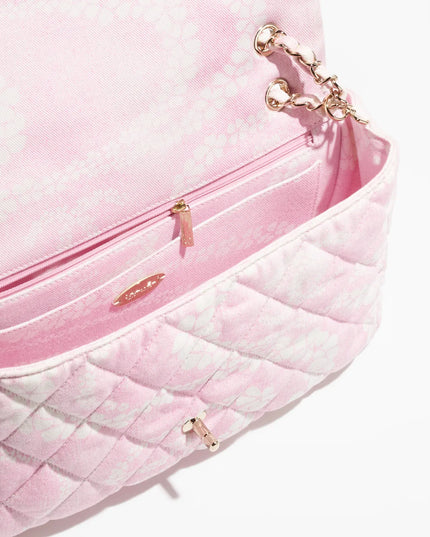 The Chanel Coco Beach 2025 collection
 
Maxi Flapbag