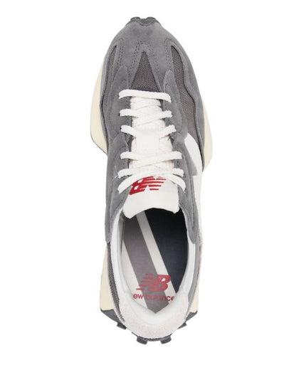 New Balance
327 sneakers