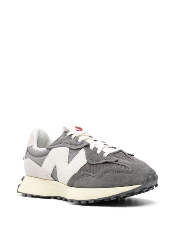 New Balance
327 sneakers