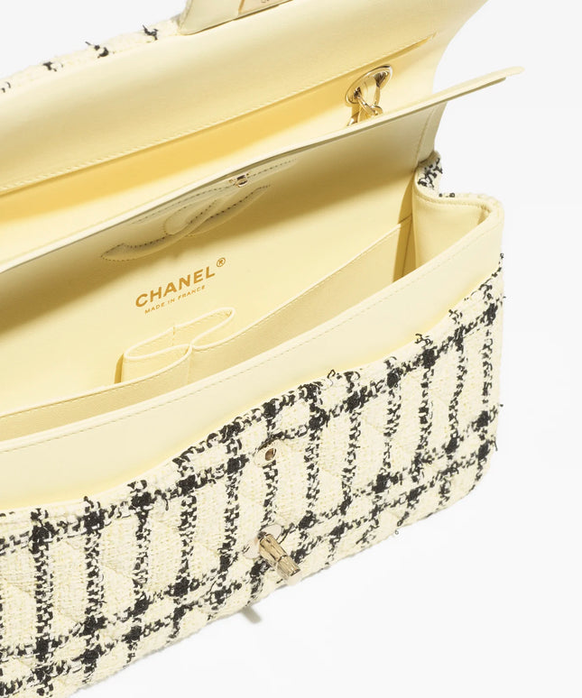 Spring-Summer 2025
 
Small Classic Handbag