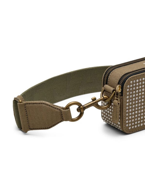 Marc Jacobs
The Crystal Canvas Snapshot camera bag