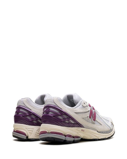 New Balance
1906R "Sea Salt/Radiant Purple" sneakers