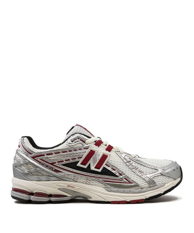 New Balance
1906R "SILVER METALLIC"