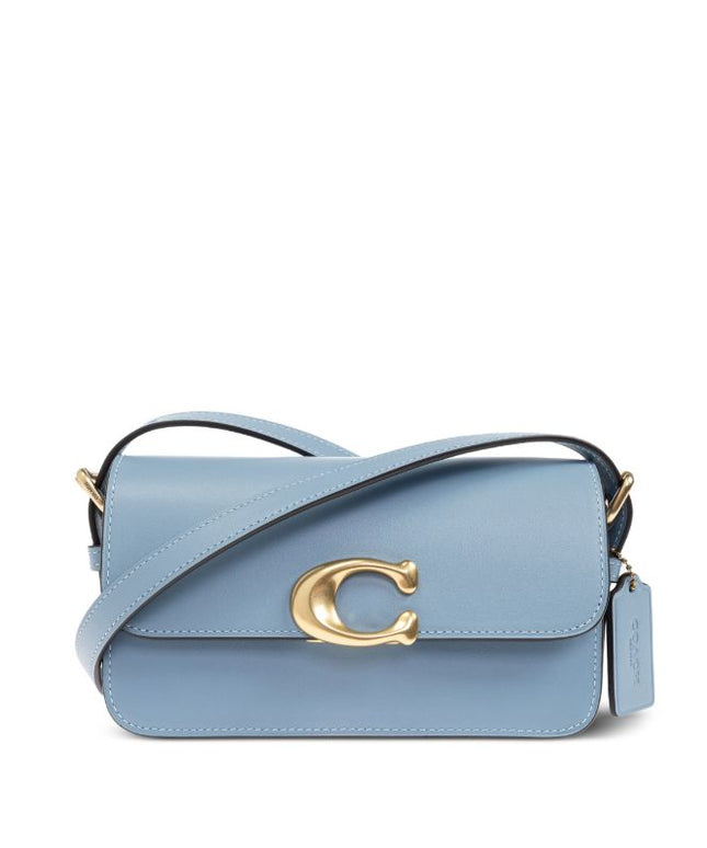 Coach
logo-plaque shoulder bag
