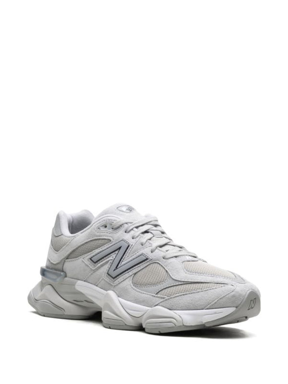 New Balance
9060 "Silver Metallic Grey" sneakers