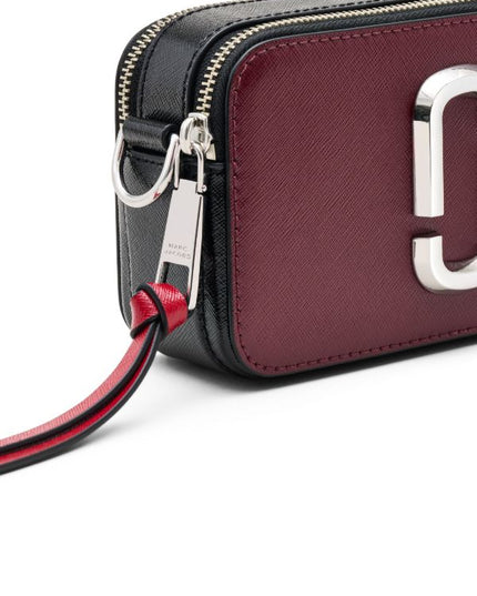 Marc Jacobs
The Snapshot camera bag