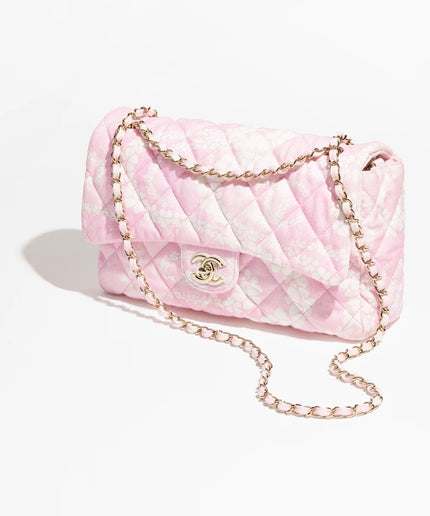 The Chanel Coco Beach 2025 collection
 
Maxi Flapbag