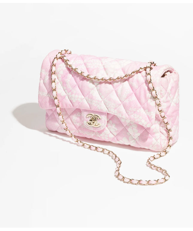 The Chanel Coco Beach 2025 collection
 
Maxi Flapbag
