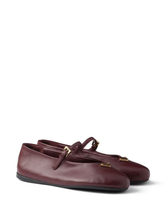 Prada
leather ballet flats