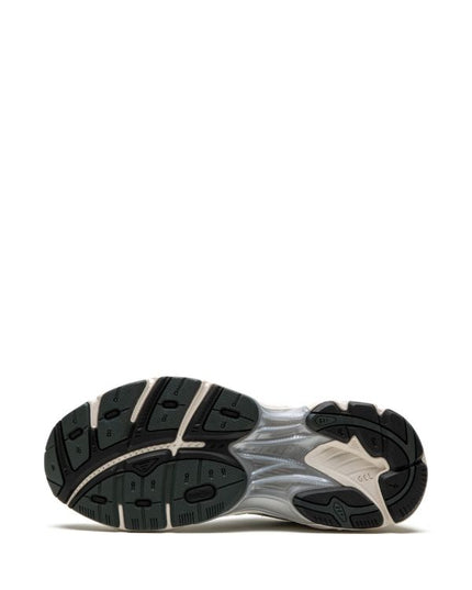 ASICS
x Kith GT-2160 sneakers