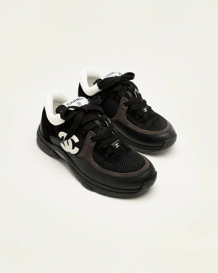 Chanel logo sneaker