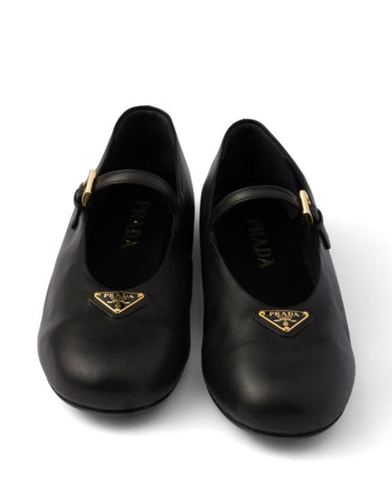Prada
enamel logo ballerina shoes
