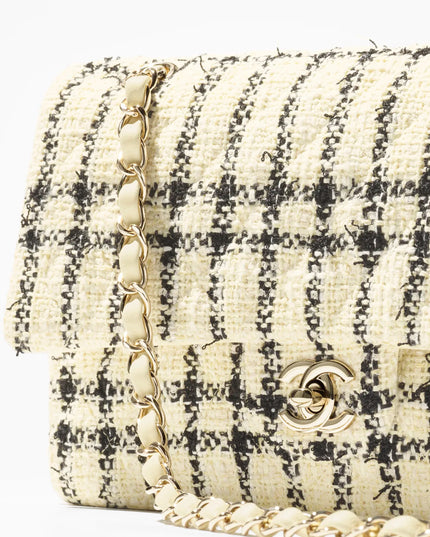 Spring-Summer 2025
 
Small Classic Handbag