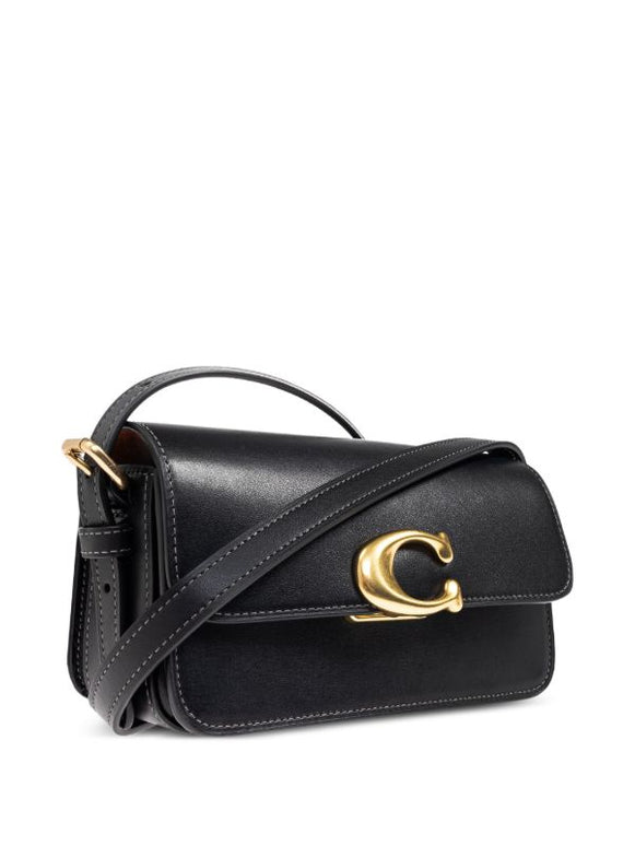 Coach
logo-plaque shoulder bag