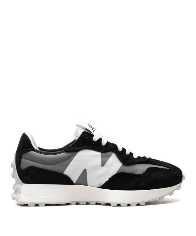 New Balance
327 sneakers