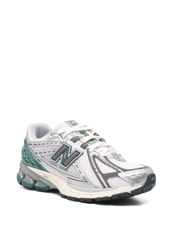 New Balance
1906R sneakers