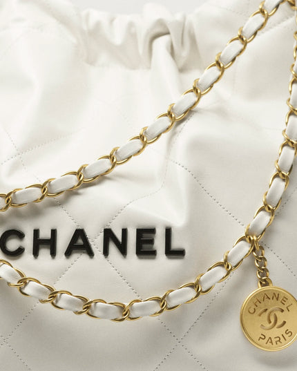 CHANEL 22 Small Handbag