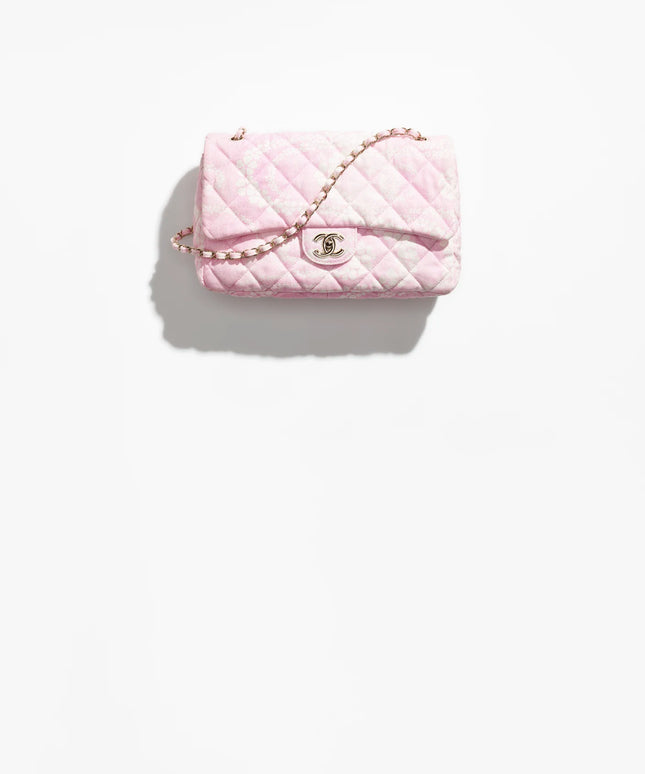 The Chanel Coco Beach 2025 collection
 
Maxi Flapbag