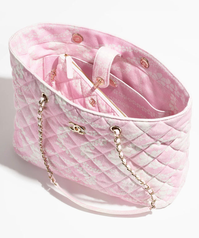 The Chanel Coco Beach 2025 collection
 
Shopping Bag