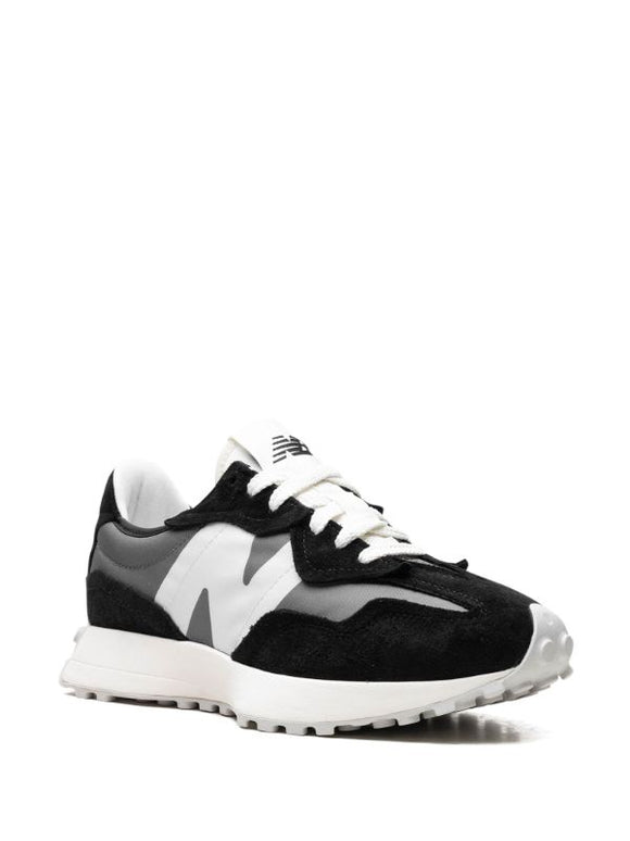 New Balance
327 sneakers