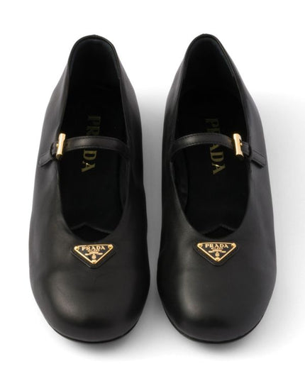 Prada
enamel logo ballerina shoes