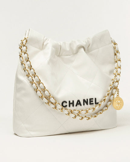 CHANEL 22 Small Handbag