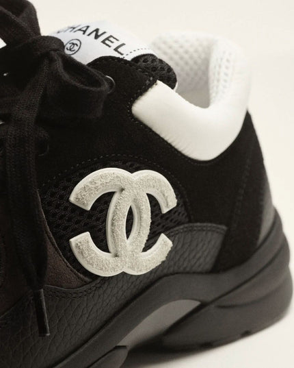 Chanel logo sneaker