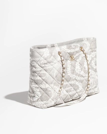 The Chanel Coco Beach 2025 collection
 
Shopping Bag