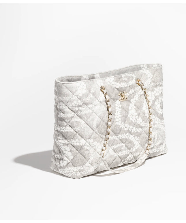 The Chanel Coco Beach 2025 collection
 
Shopping Bag