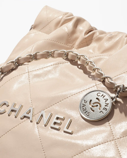 CHANEL 22 Small Handbag